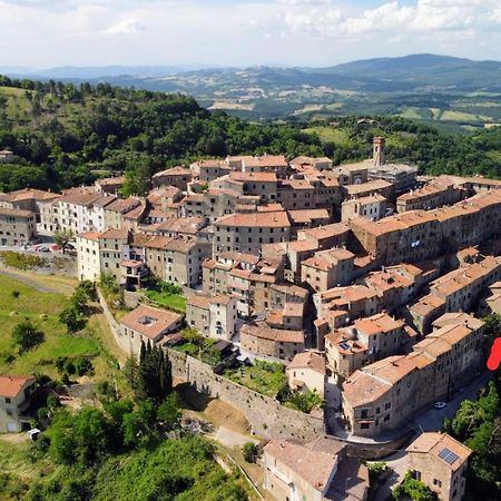 House With Stunning Views Villa Chiusdino Bagian luar foto